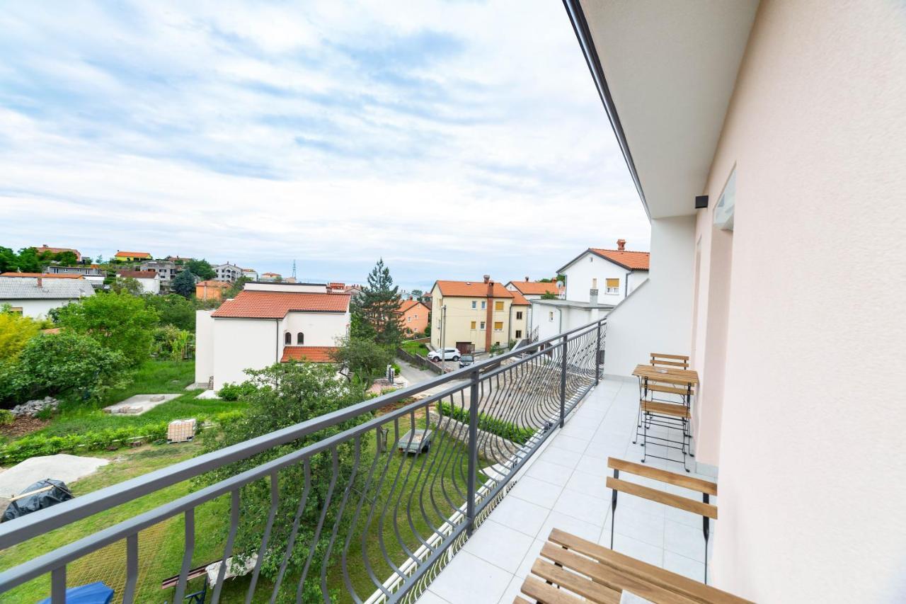 Apartments Raspolic Кастав Экстерьер фото