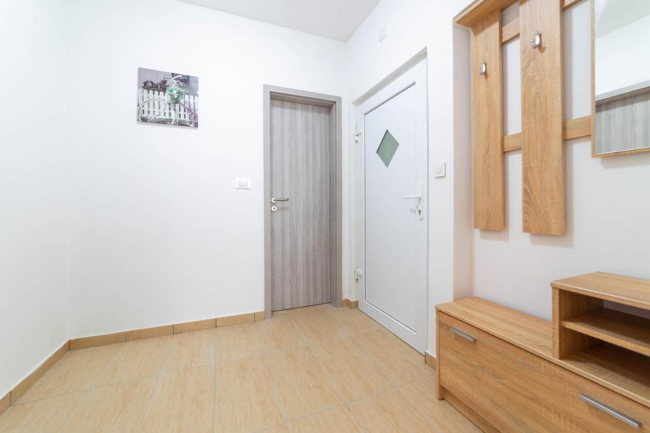 Apartments Raspolic Кастав Экстерьер фото