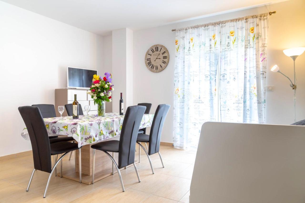 Apartments Raspolic Кастав Экстерьер фото