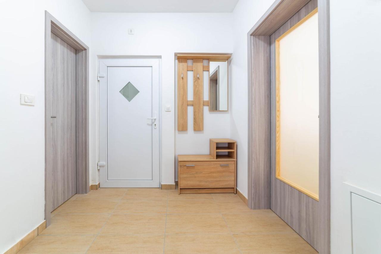 Apartments Raspolic Кастав Экстерьер фото