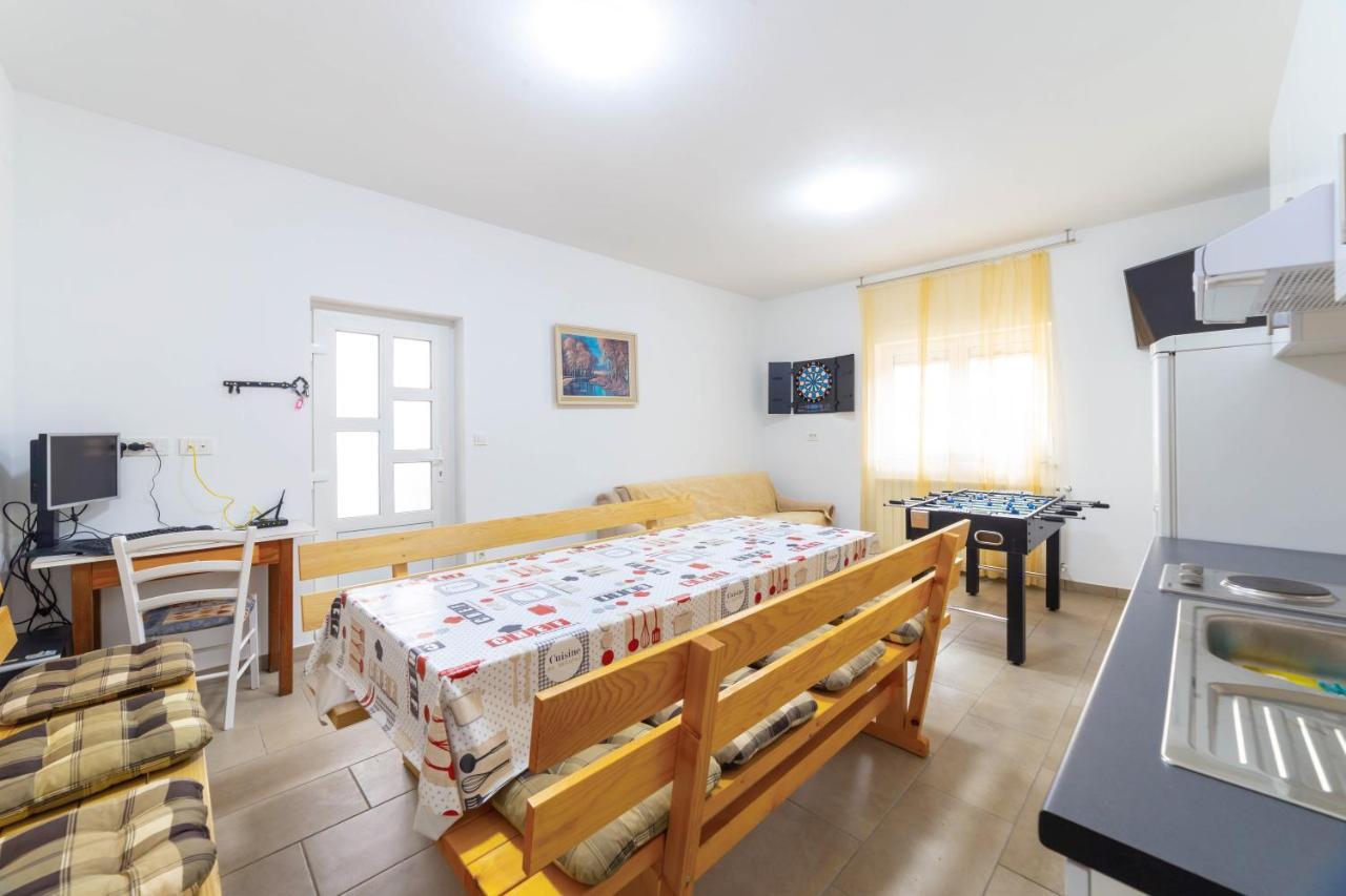 Apartments Raspolic Кастав Экстерьер фото
